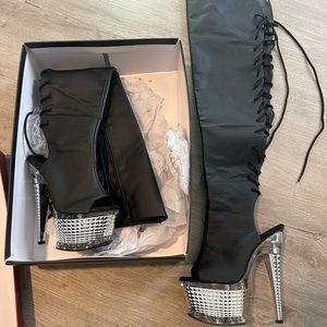 Pleaser boots